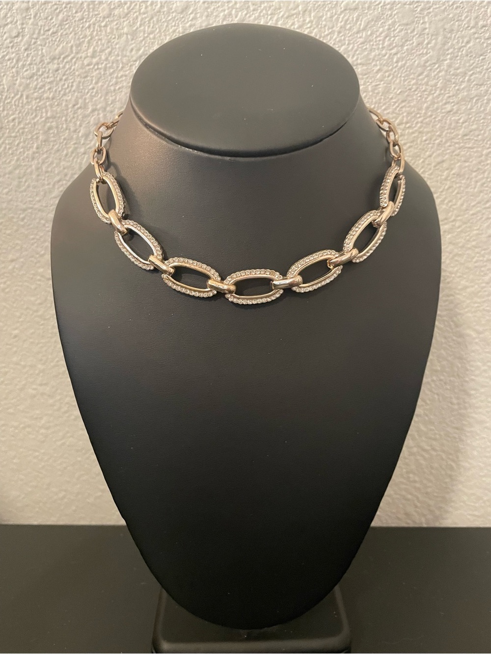 Chunky Pavé Crystal Oval Link Chain Choker Necklace Gold Tone Statement